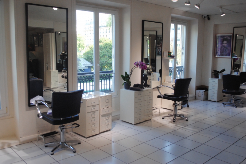 salon-coiffure-COLLOBRIERES-min_floor-home-office-property-living-room-room-781228-pxhere.com